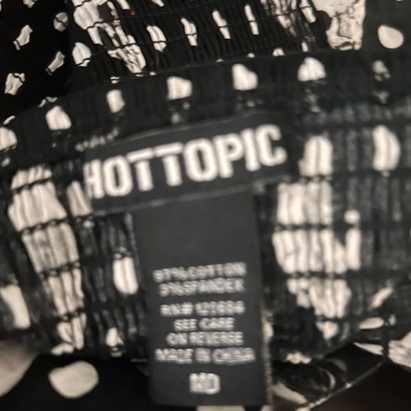 Black & White Polka Dot Skull & Rose Girls Crop Tank Top medium - Picture 8 of 8